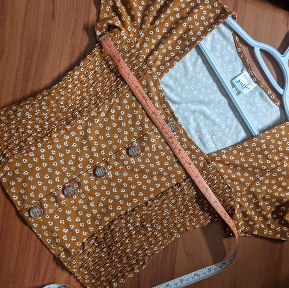 Rust Orange Floral Top with Buttons - Picture 6 of 6